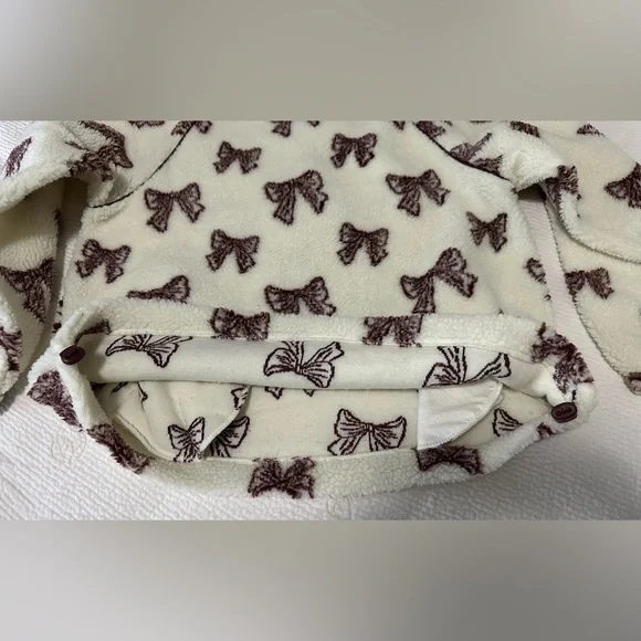 ✨NWT✨ Silver Jeans Co: Sherpa- Size 1X (pit to pit approx 24.5 inches) - Picture 6 of 9